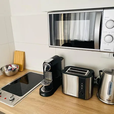 Zentral Gelegene Schoene In Mitte, Direkte Naehe Zum Klinikum Im Viertel , Balkon Bremen