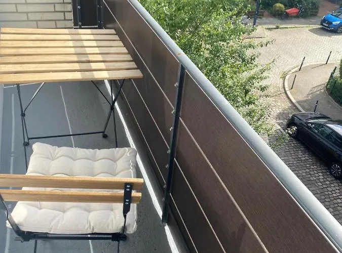 Zentral Gelegene Schoene In Mitte, Direkte Naehe Zum Klinikum Im Viertel , Balkon 不莱梅