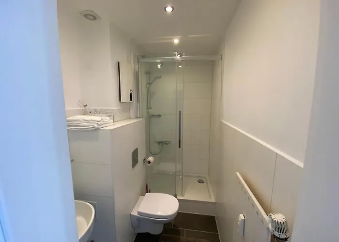 Zentral Gelegene Schoene In Mitte, Direkte Naehe Zum Klinikum Im Viertel , Balkon Bremen